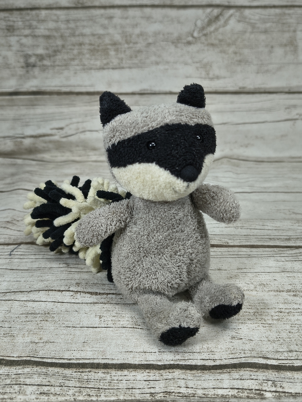 Jellycat Noodle Raccoon Small
